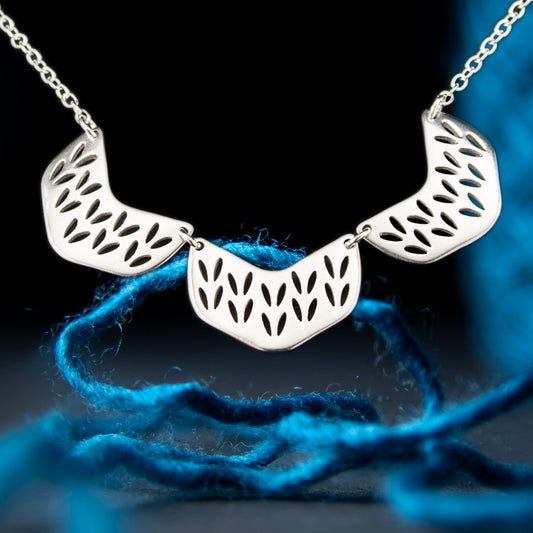 Chevron Stockinette Collar Necklace