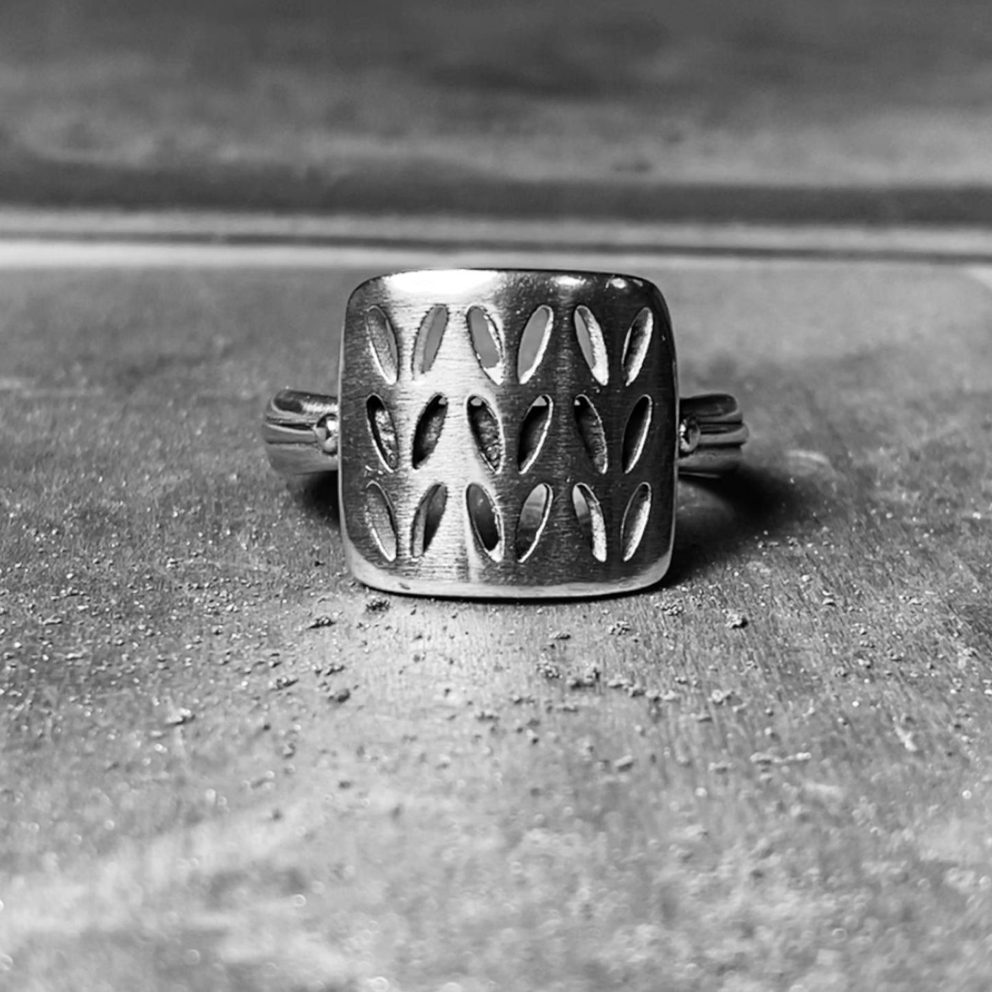 Sterling Silver Stockinette Stitch Baby Blanket Ring with Knitting Needle Motif