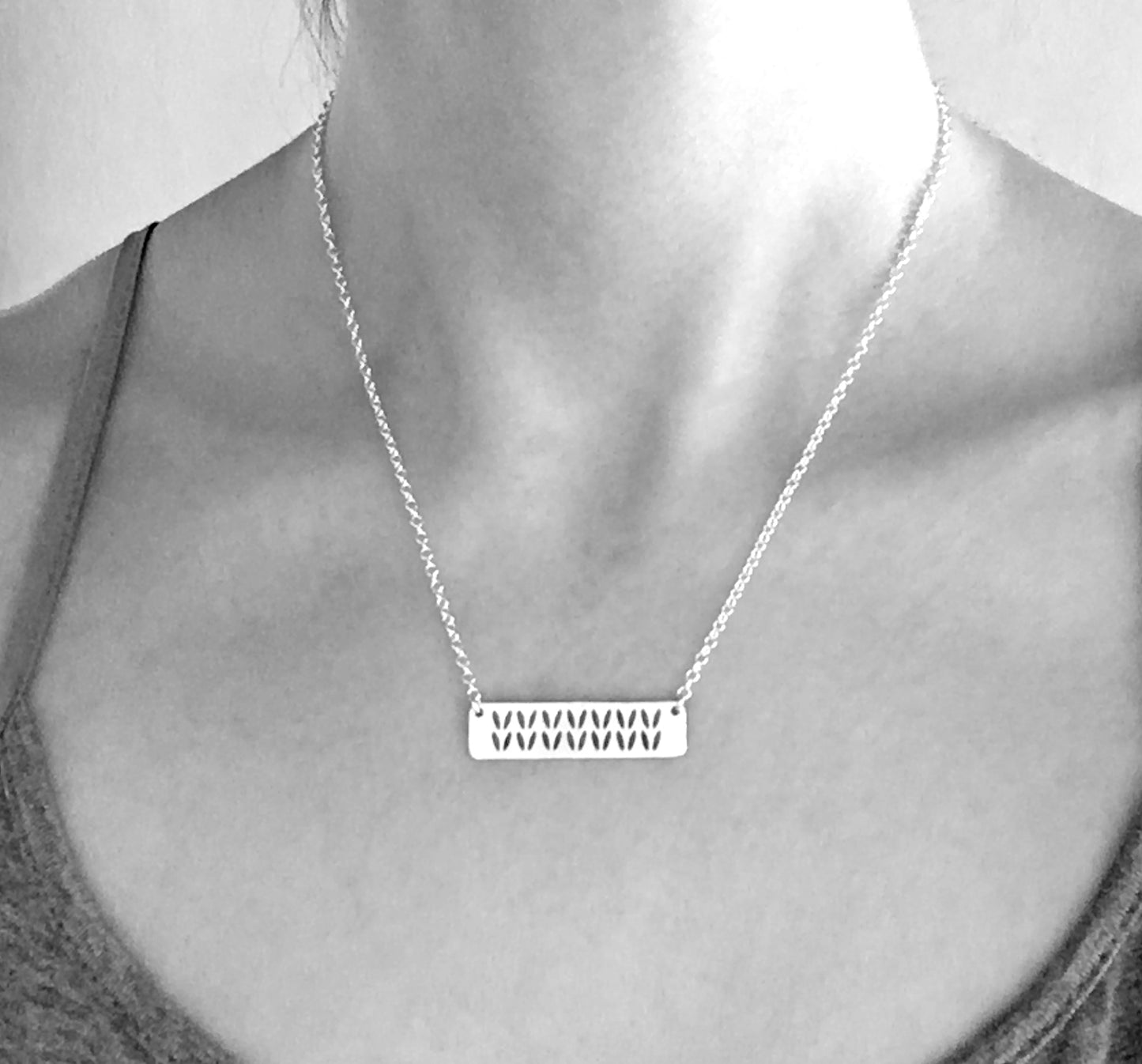 Sterling Silver Double Sided Stockinette Stitch Motif Necklace & "Yarn Life"