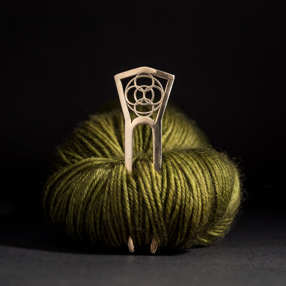 Porterness Bronze Crop Circles Shawl Pin For Yarn Knitters and Crocheters Addicts